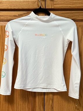 Billabong White Long-Sleeve Rash Guard with Rainbow Logo, GUC, Size M